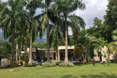 Villa Tete - Rest House -pool