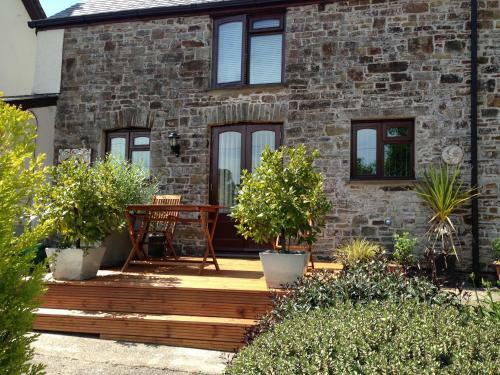 Petrock Holiday Cottages