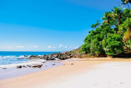 Casa Com Excelente Estrutura - 300m Da Praia