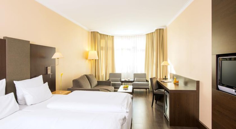 Hotel NH M�nchen City S�d