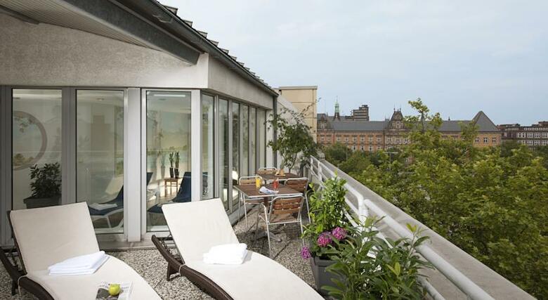 Hotel NH Collection Hamburg City