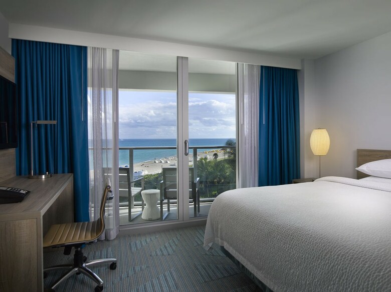 Hotel Courtyard By Marriott Miami Beach Oceanfront