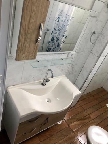 Apartamento Condom�nio Anchieta Itanha�m