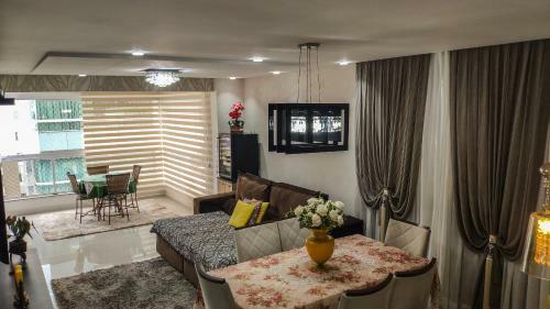 Apartamento Meia Praia Itapema
