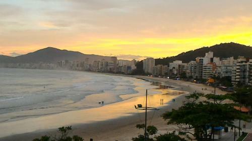 Apartamento De Cobertura Frente Para O Mar Itapema