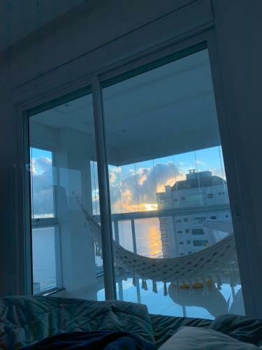 Apartamento Cobertura Com Bel�ssima Vista Para O Mar E Jacuzzi