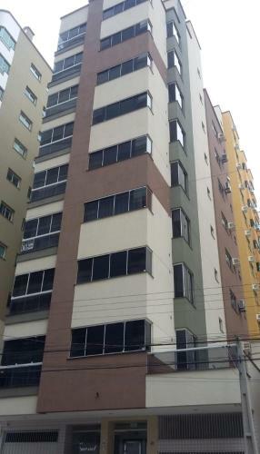 Apartamento Na Meia Praia