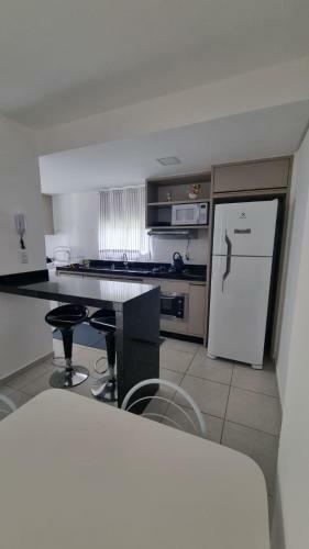 Apartamento Mobiliado - Perto Da Praia Em Itapema Sc