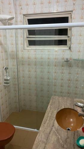Apartamento Enseada � 450m Da Praia