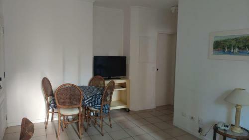 Apartamento Guaruj� Pitangueiras Flat Capitania Varam