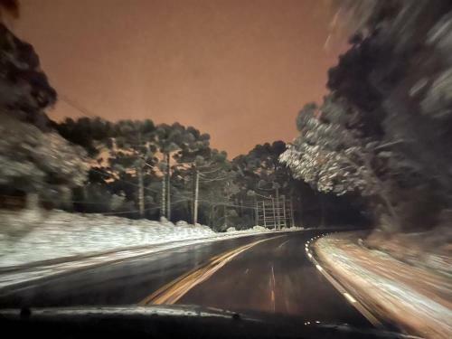 Este Amplo E Charmoso Apartamento Espera Por Voc�!