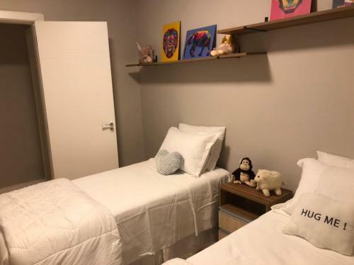 Este Amplo E Charmoso Apartamento Espera Por Voc�!