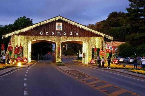 Maravilhoso Apartamento No Centro De Gramado