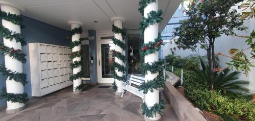 Apartamento Cobertura Na Borges De Medeiros - ( 3 Quadras Rua Coberta )