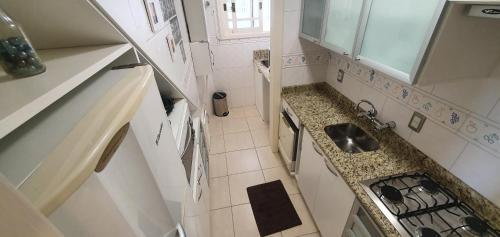 Apartamento Cobertura Na Borges De Medeiros - ( 3 Quadras Rua Coberta )