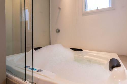 Apartamento Orqu�deas 206 A - Apto Com Banheira Na Borges de Medeiros - Centro Gramado