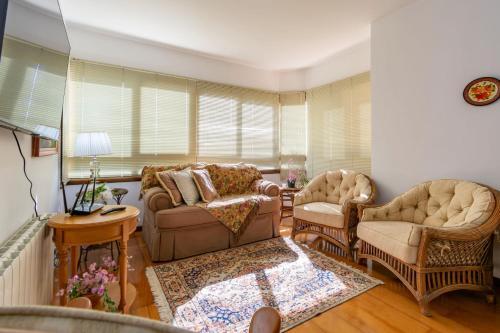 Rosa Apartamento Maximo Masotti 204