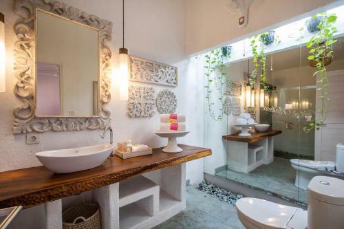 Bed & Breakfast Pinkprivate Sanur - Cool Adults Only