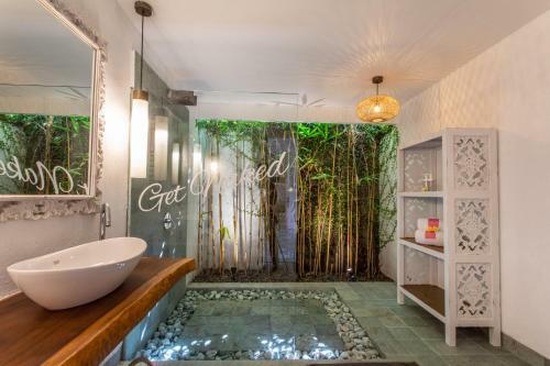 Bed & Breakfast Pinkprivate Sanur - Cool Adults Only
