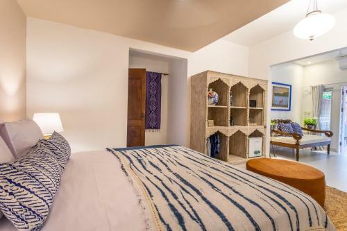 Bed & Breakfast Pinkprivate Sanur - Cool Adults Only