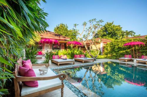 Bed & Breakfast Pinkprivate Sanur - Cool Adults Only