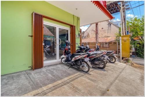 Hostal Reddoorz Near Ramai Mall Malioboro