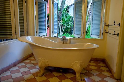 Deluxe Central Private Pool Villa (couple - 2 Persons)