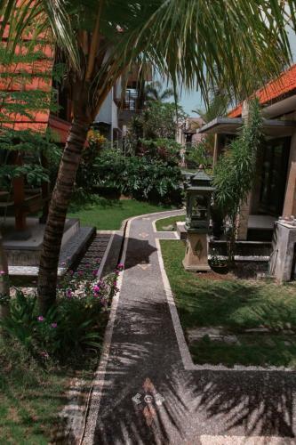 Hostal The Jepun Room And House