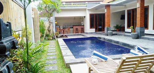 Hostal The Jepun Room And House