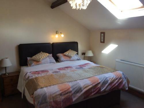 Oakenholt Farm Bed And Breakfast