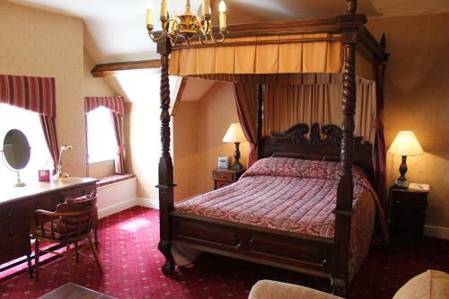 Oakwood Hall Hotel