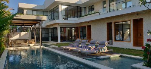 Villa Mosaic - Stunning Designed Spacious Villa - Center Canggu