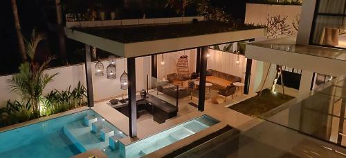 Villa Mosaic - Stunning Designed Spacious Villa - Center Canggu