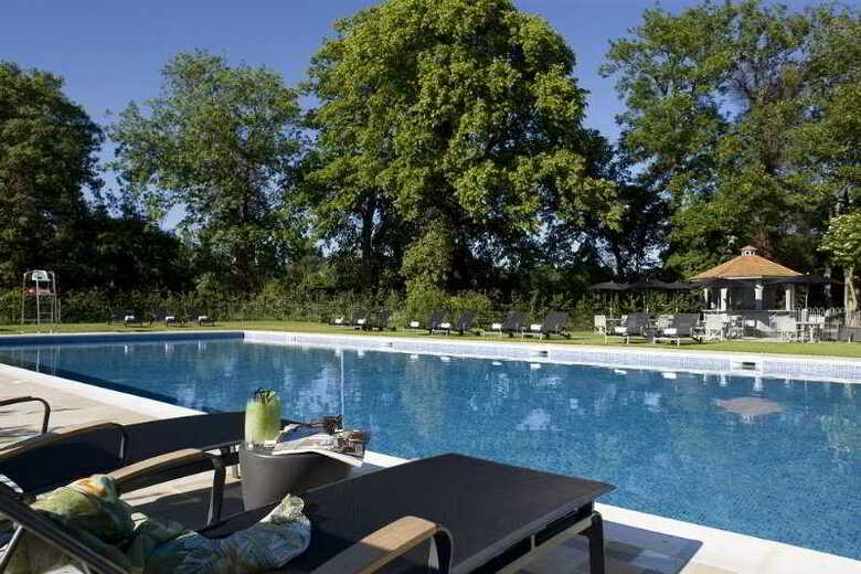 Hotel The Runnymede-on-thames