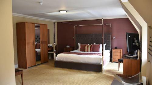 Royal Hotel