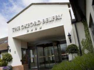 Hotel The Oxford Belfry - Qhotels