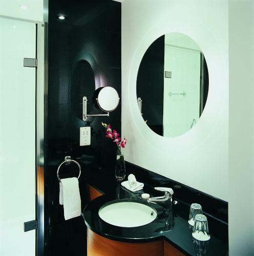 Hotel Crowne Plaza Resort Colchester Five Lakes