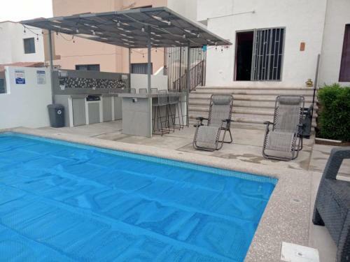 New Home W Private Pool Alberca