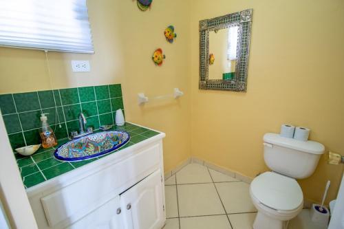 New Home W Private Pool Alberca