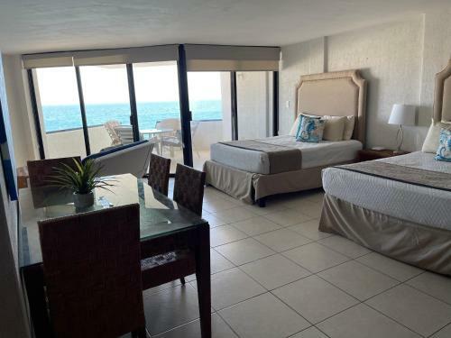 Hotel Condominios San Carlos