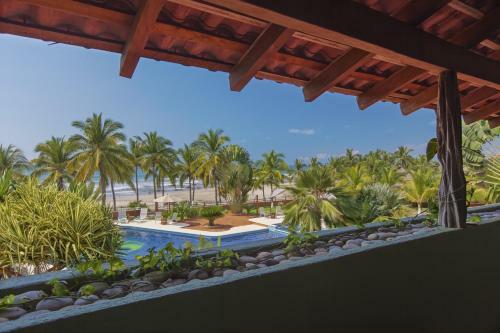 Hotel The Resort At Majahua Palms