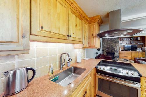 Waters Ave Unit 101