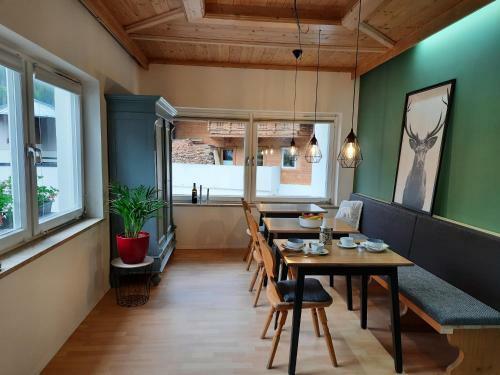 Apartamento Ferienhaus Enzian