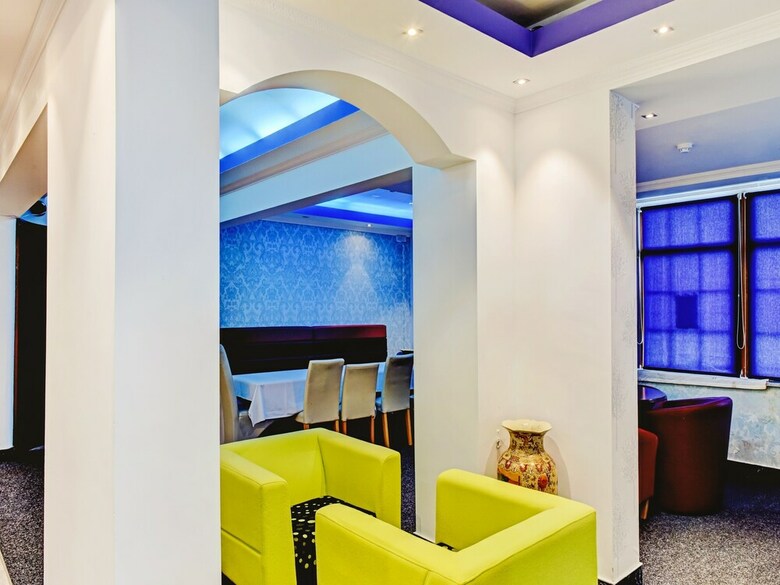 Hotel Oyo Shilton Inn