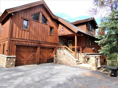 Hspl Wellington House 4 Bed 5 Bath With Mnt Views