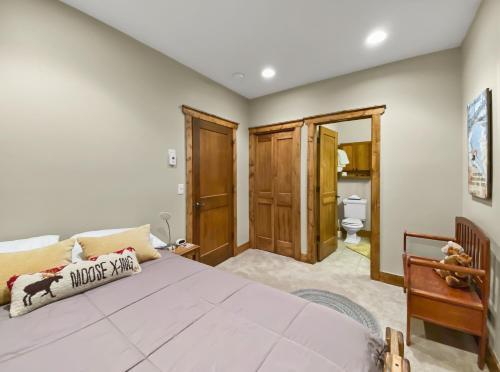 Ridge Street Chalet B Townhouse