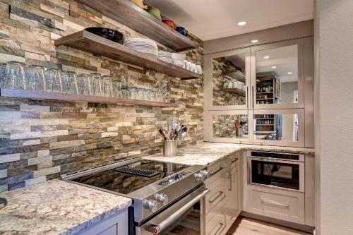 Longbranch 317 Evergreen Condo Nice Location Updates