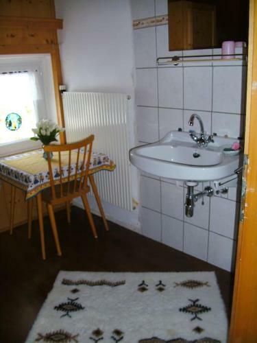 Gro�es Ferienhaus In Ruhiger Lage - Wlan B. 9 Per.