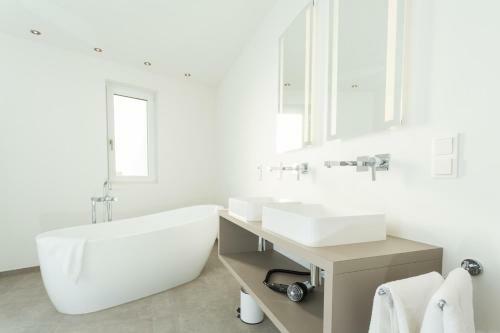 Room 4 & 5 Apartments