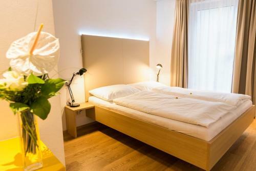 Room 4 & 5 Apartments